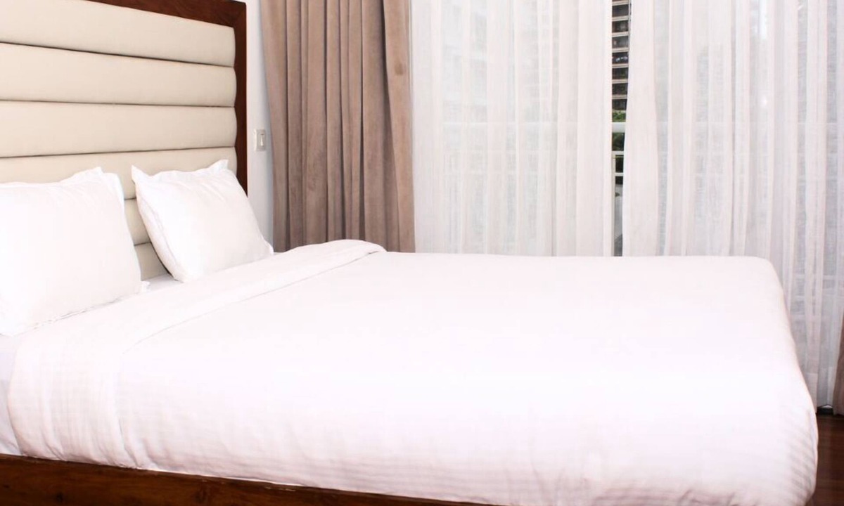 Gurugram Apartment | Luxury 2-bedroom apartment in vibrant Gurugram