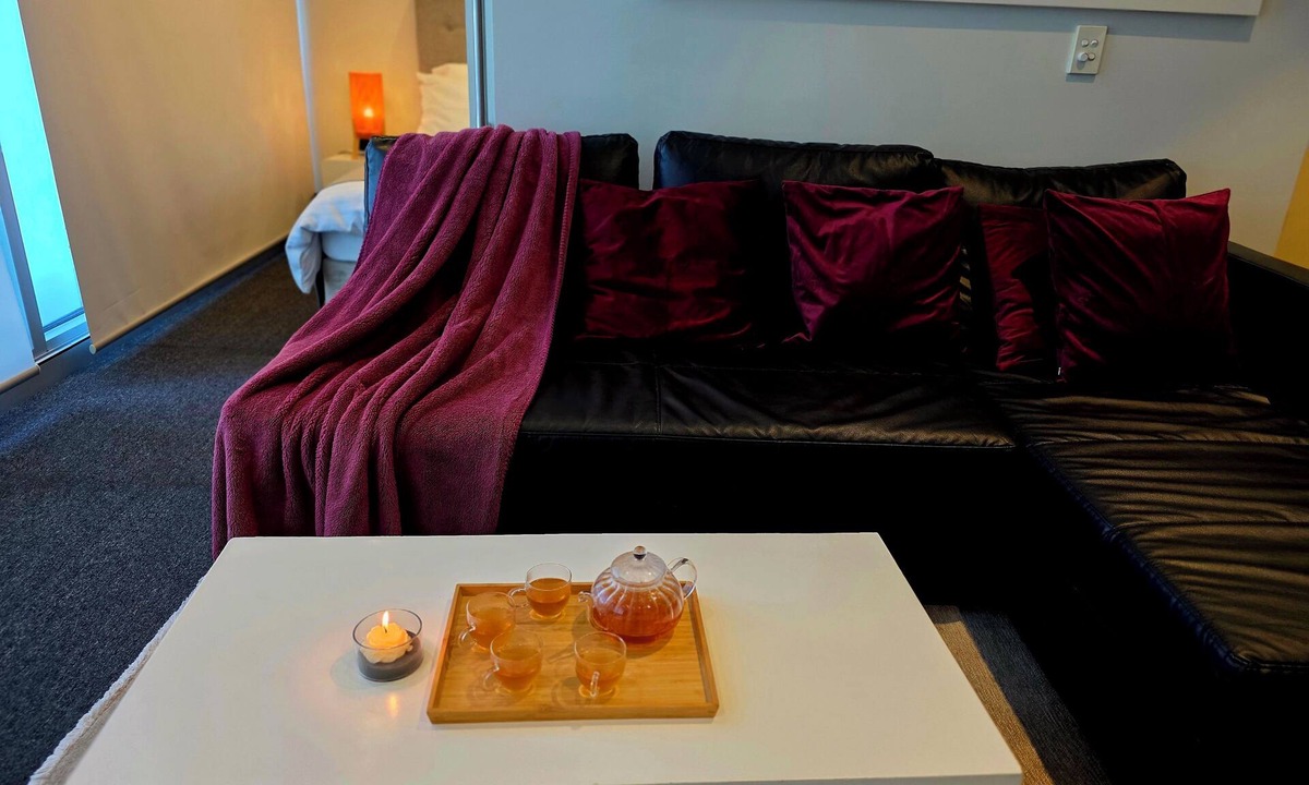 Adelaide Apartment | Luxury 2 Bedroom Suite near Adelaide