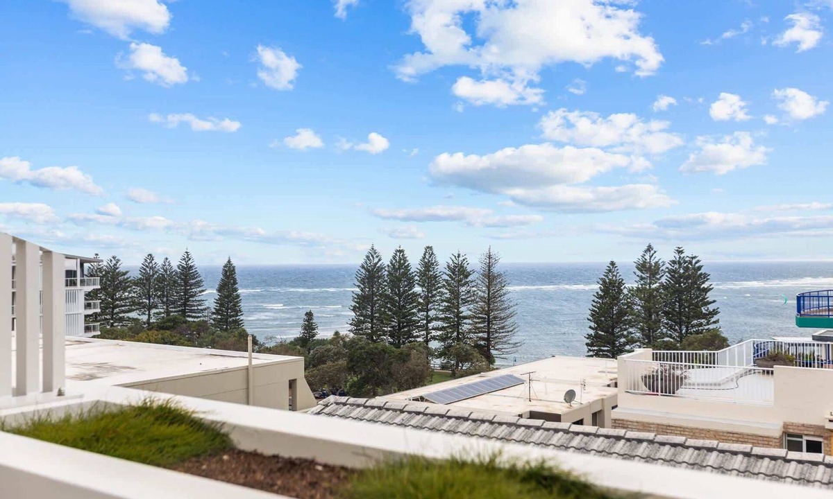 Caloundra Apartment | Luxury 5-floor Unit with Ocean Views near Beach