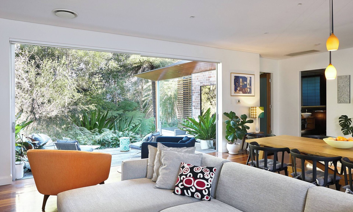 Bulli Tops Apartment | Luxury Architect Designed Wellness Retreat with spa and sauna.