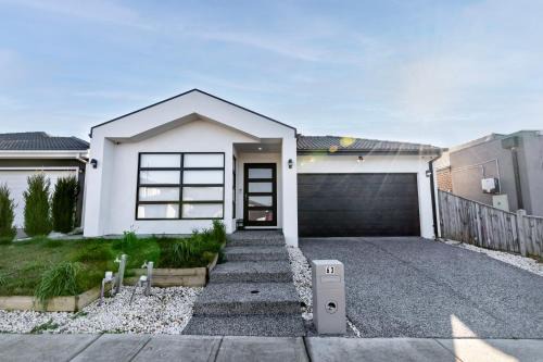 Mickleham House | Luxury home away from home