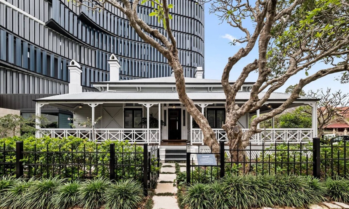 Kangaroo Point House | Luxury Inner City Heritage House