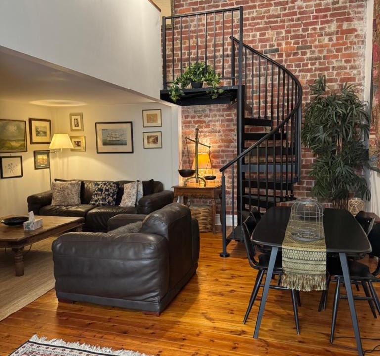 St Kilda West Apartment | Luxury Mansion Loft by the Beach