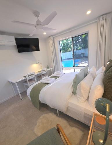Mountain Creek House | Luxury Private Pool House Near Mooloolaba