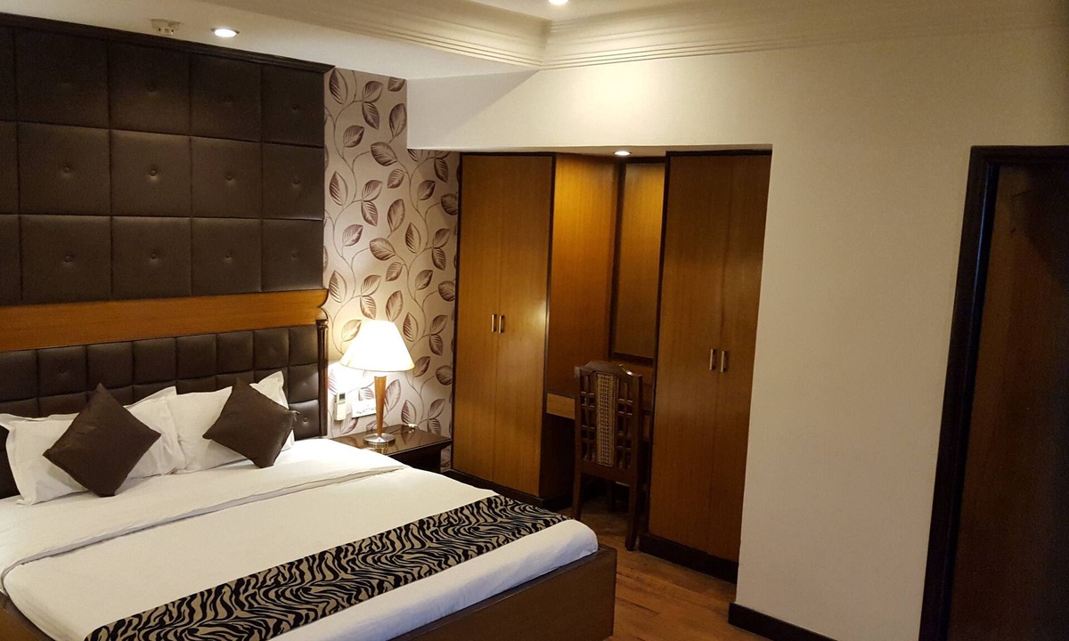 Dharmatala Hotel | Lytton Hotel