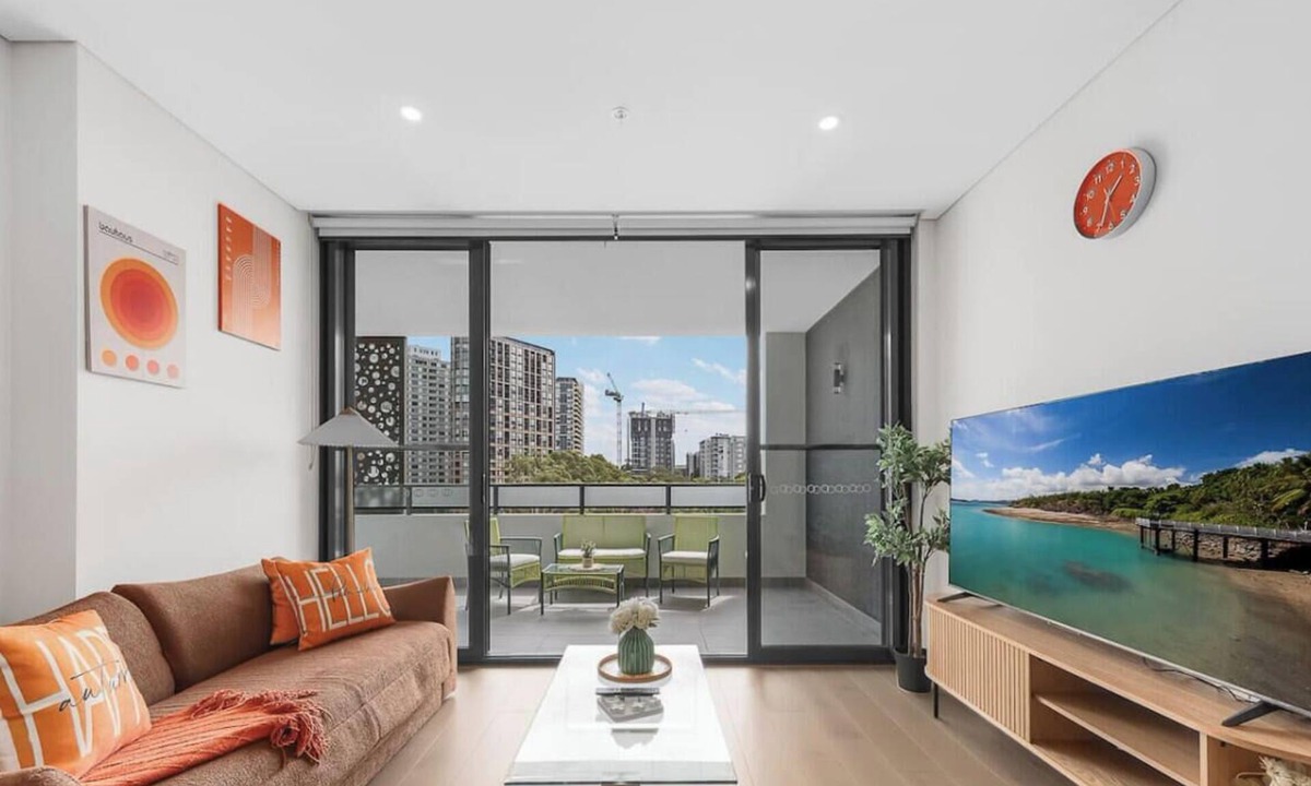 Macquarie Park Apartment | Macquarie Park 3BR Apt | Near Metro & Uni, Parking