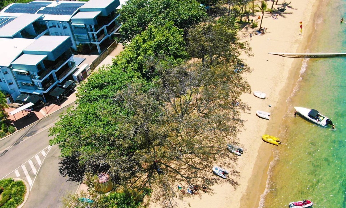Horseshoe Bay Apartment | Maggies Beachfront Apt. 4