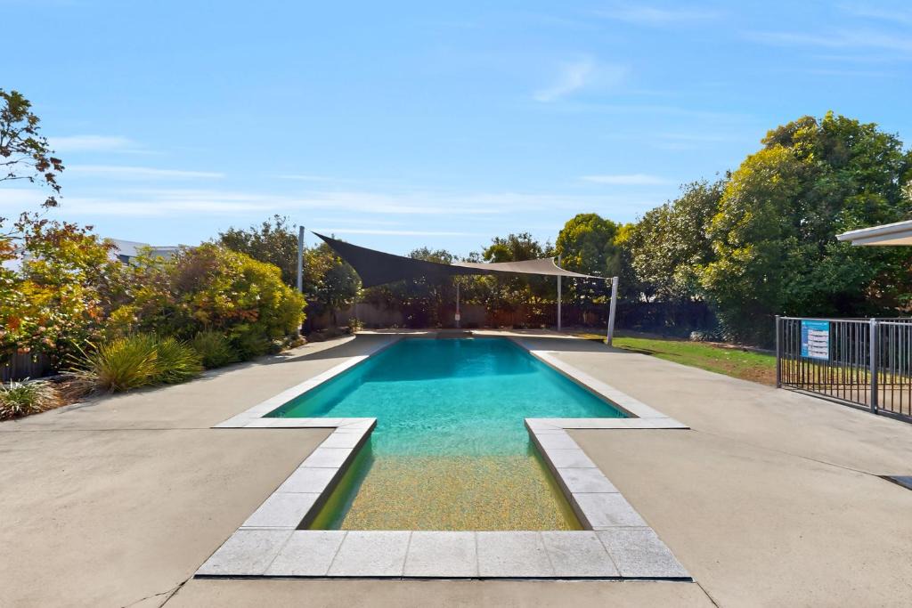 Mango Hill Apartment | Mango Hill 3 Bedroom Family Accommodation