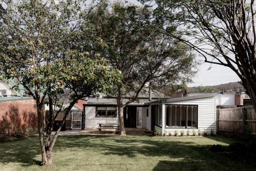 Hobart Central Business District House | Maple House - Charming family cottage in Sandy Bay