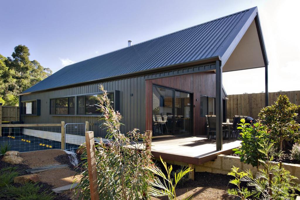 Margaret River House | Margaret River Bungalow-2-middle - pet friendly