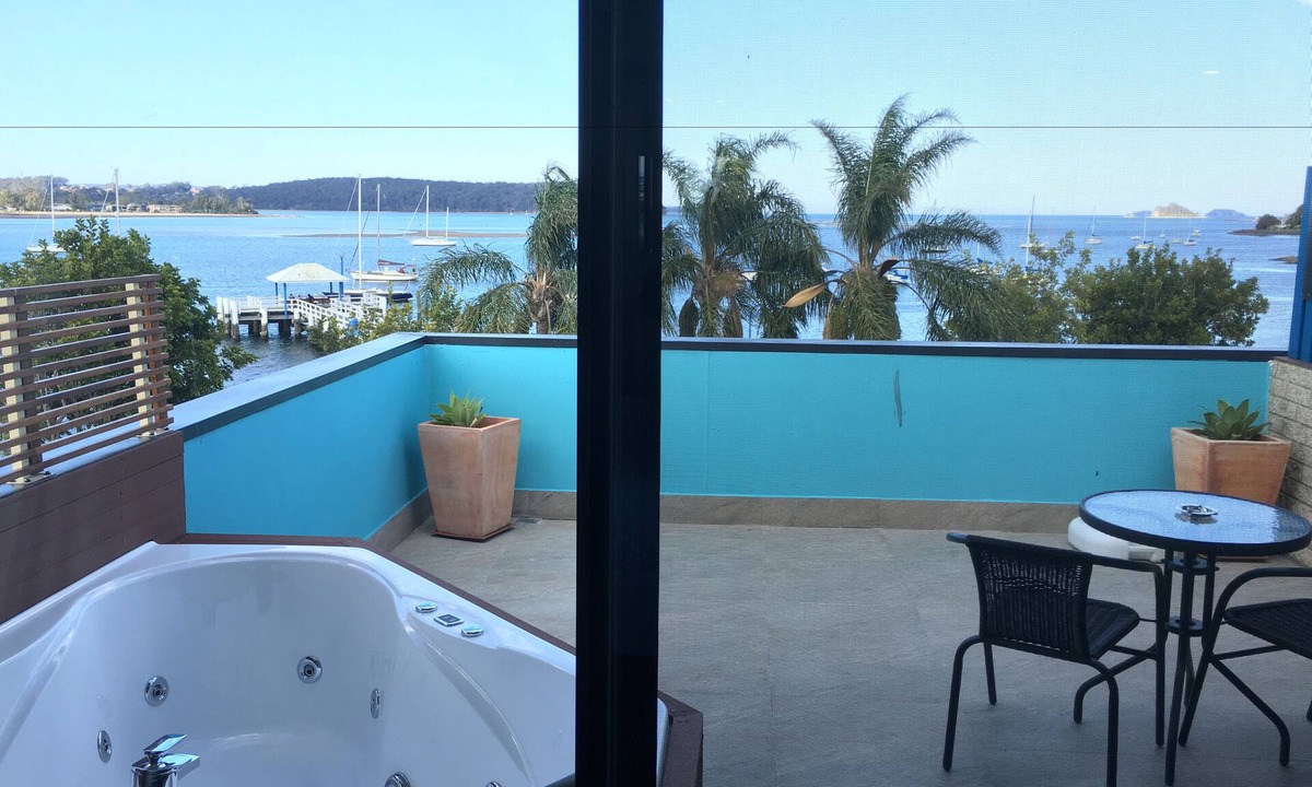 Batemans Bay Hotel | Mariners on the Waterfront