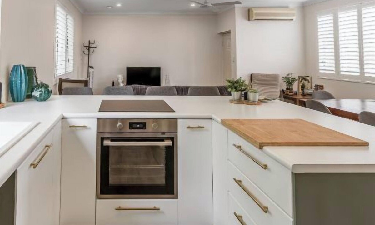 Maroochydore Apartment | Maroochy River Delight