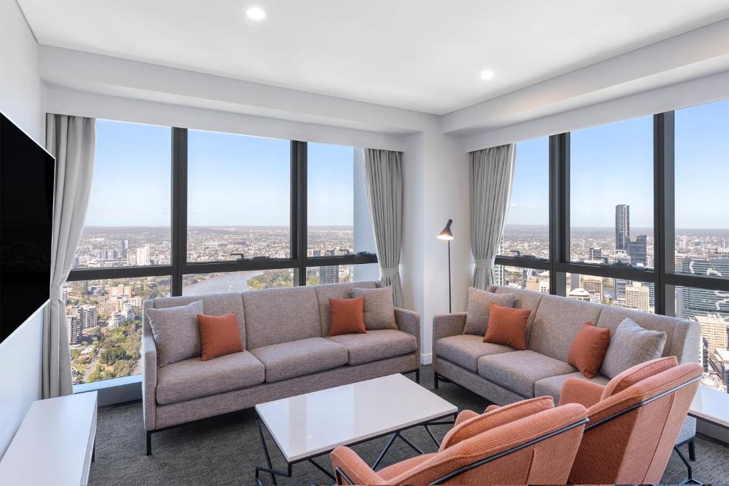 Brisbane Central Business District Hotel | Meriton Suites Adelaide Street, Brisbane