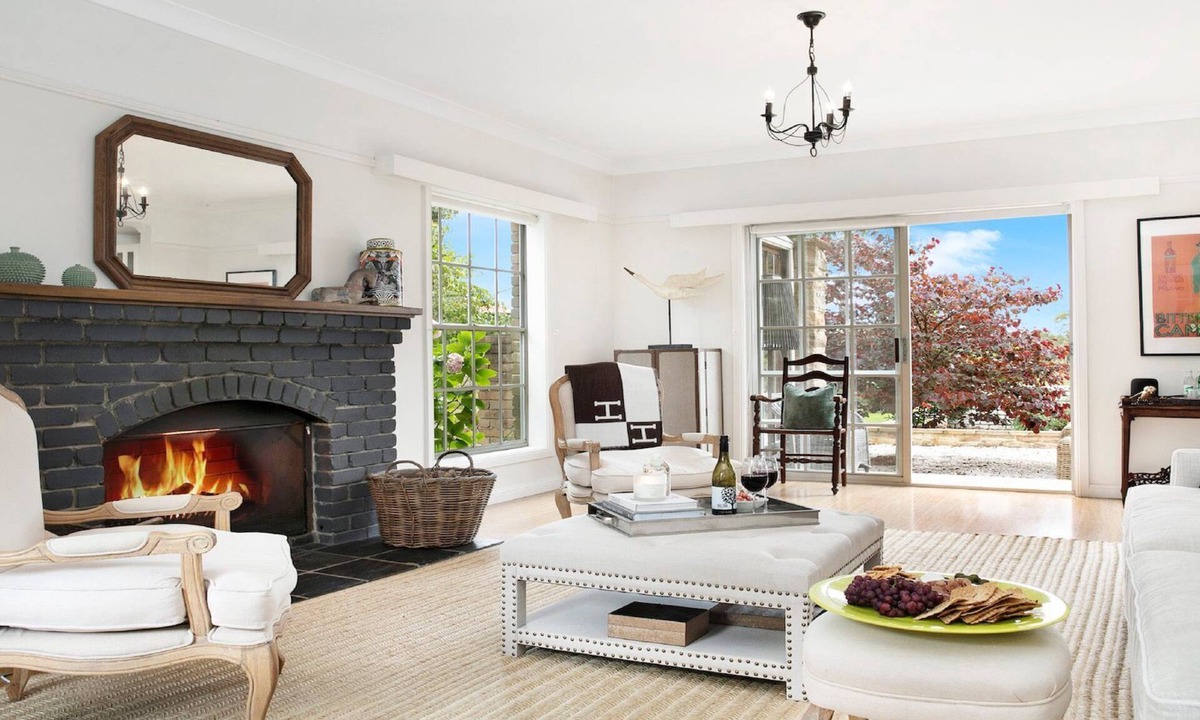 Bowral House | Merrigang Cottage – large comfortable cottage with a timeless feel and quality interior design