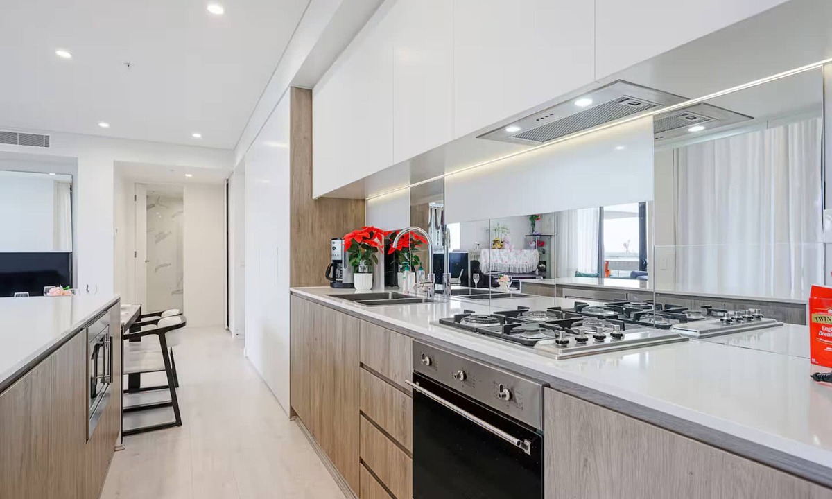 Lidcombe Apartment | Metawisebnb Executive 2-bedroom Stadium View Apartment W Parking