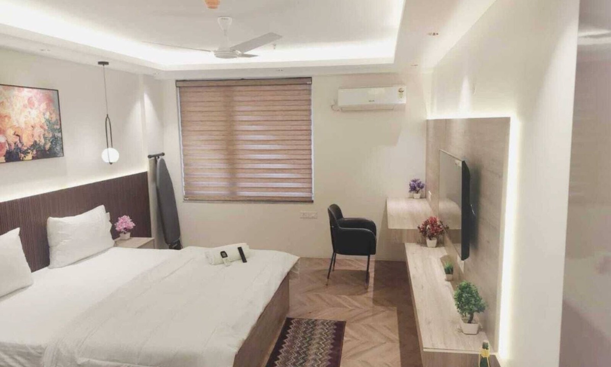 Jaypee Greens Hotel | Metro Studio