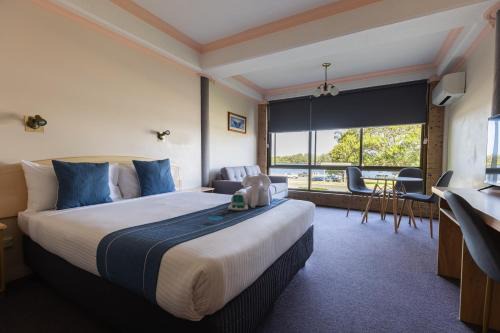 Taree Hotel | Midlands Motel