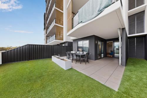 Cannington Apartment | Modern 2-Bed Apartment with Private Balcony