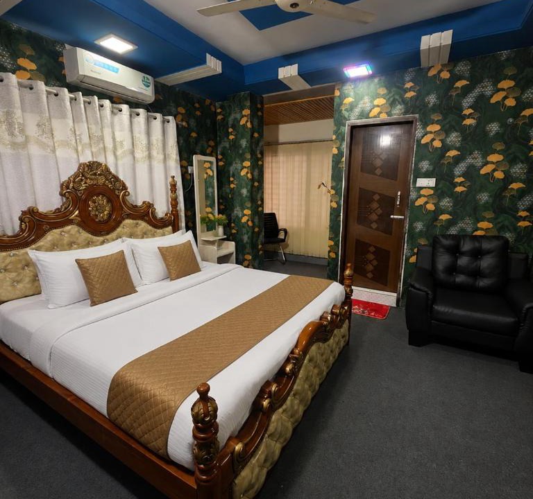 Dhaka Apartment | Modern 2 Bedroom Studio in Dhaka - AC, WiFi & Kitchen