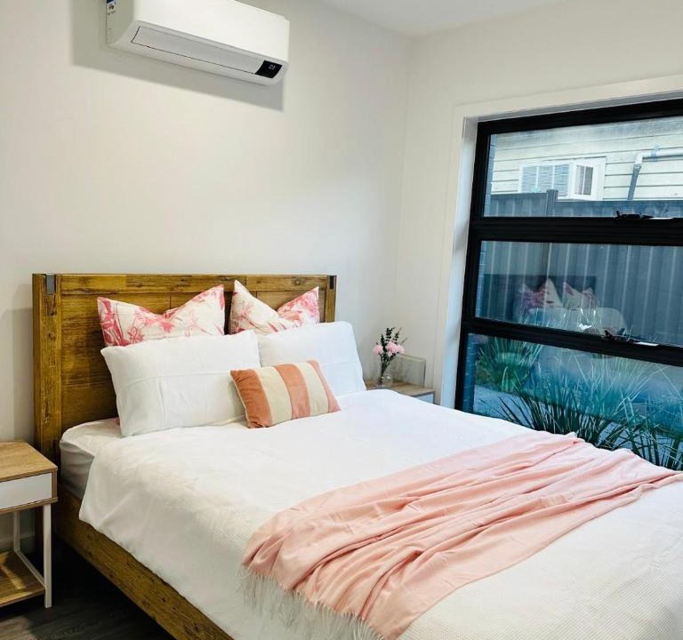 Preston Apartment | Modern 2BR Townhouse Preston Long Term Stays & Pet Friendly