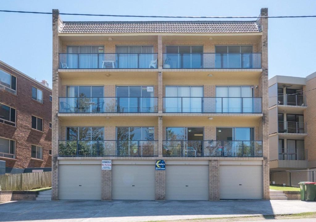 Caloundra Apartment | Moondara Unit 2 21 Bulcock Beach Esplanade Bulcock Beach
