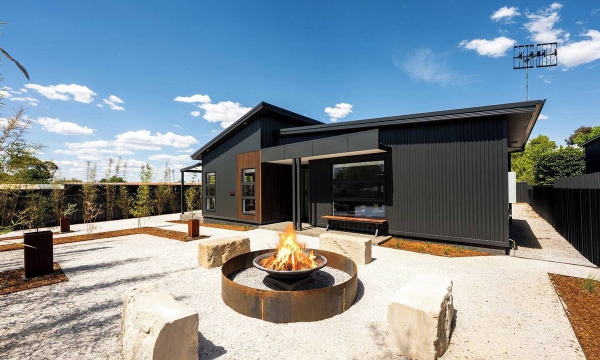 Central Mudgee House | Mudgee Luxury Retreats Group Getaway near Wineries