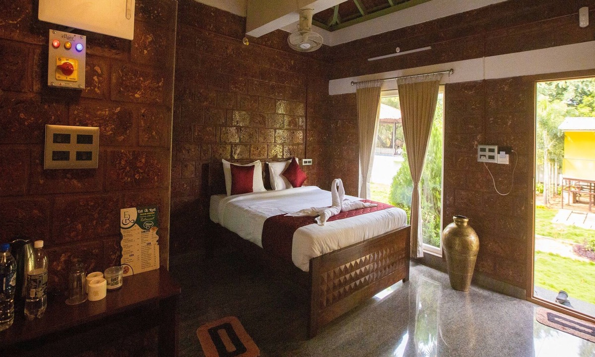 Manjakuppam Hotel | Nathan Resort
