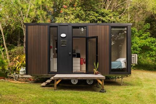 Bahrs Scrub House | Natural Age by Tiny Away