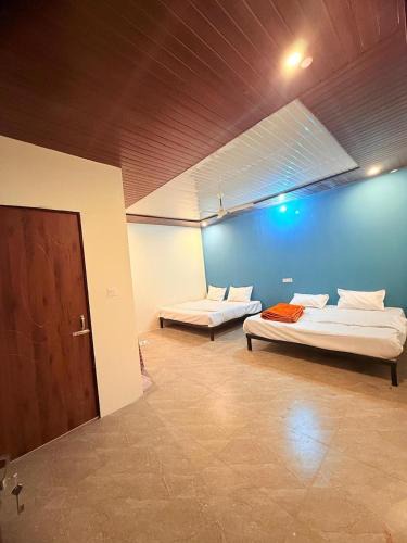 Guptkashi Bed & Breakfast | Neelkanth Resort