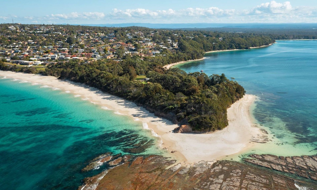 Vincentia Cottage | Nelson Beach Cottage by Experience Jervis Bay