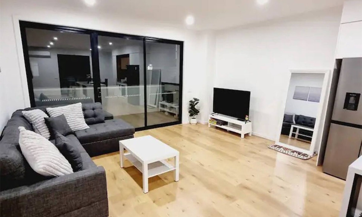 Williamstown House | New and Modern Family Home by the Beach. Pet friendly!