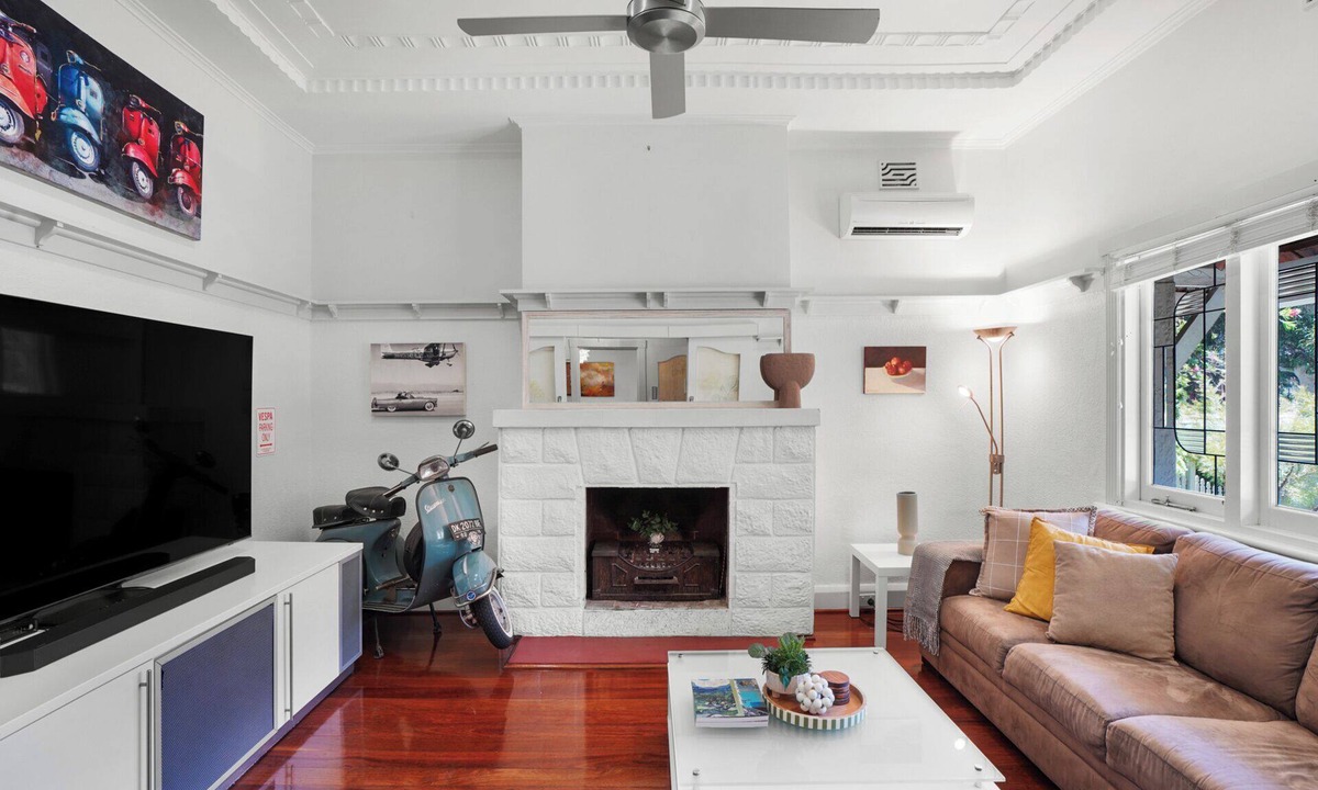 West Leederville House | New! West Leederville Lakeside Home