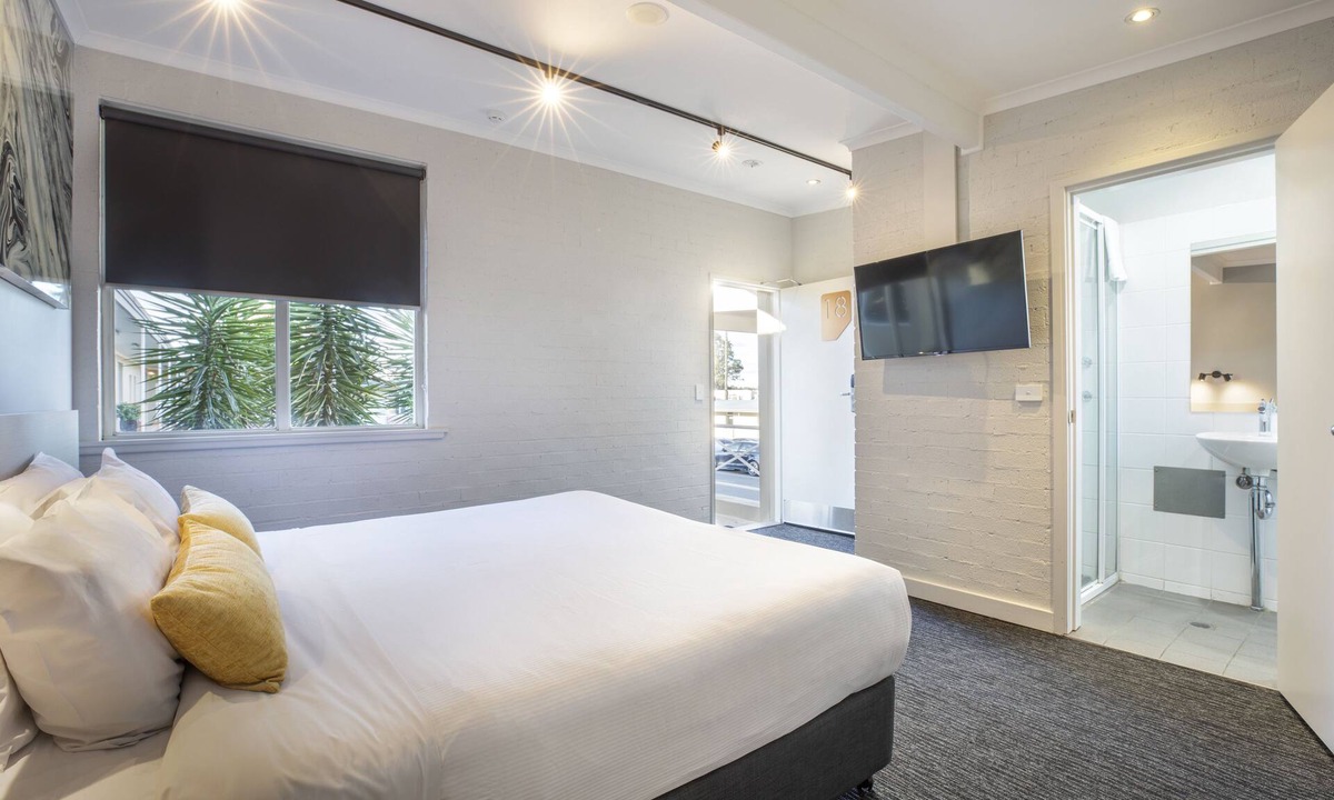 Colyton Hotel | Nightcap at Colyton Hotel