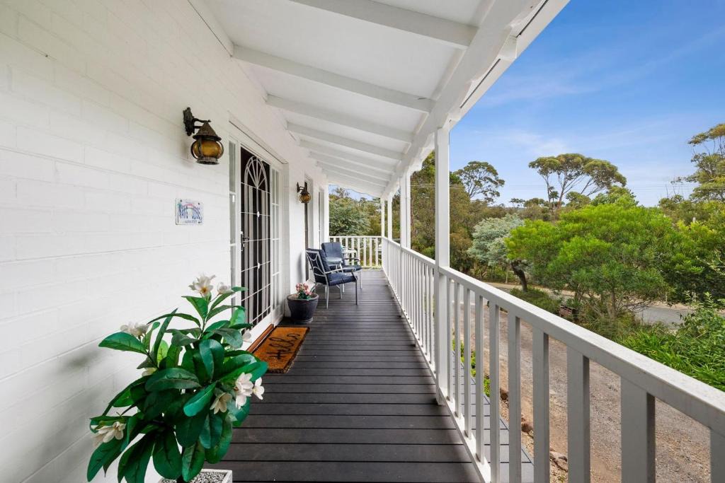 Anglesea Villa | Noble Villa - BYO Linen