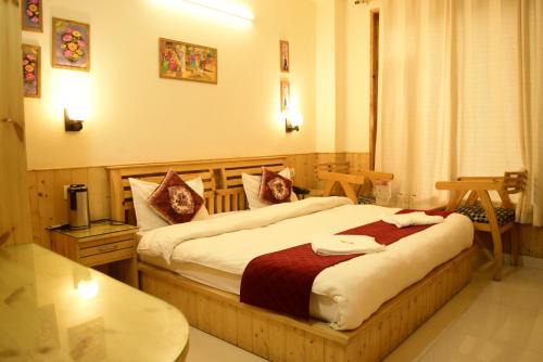 Khattalwada House | Noel Home's Manali