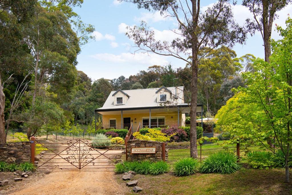 Hepburn House | Noonameena