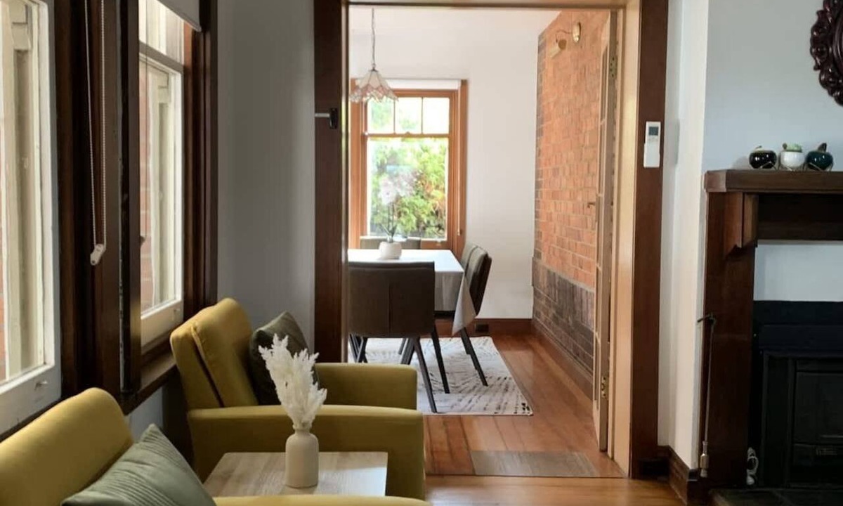 South Launceston House | Normandy Old Charmer
