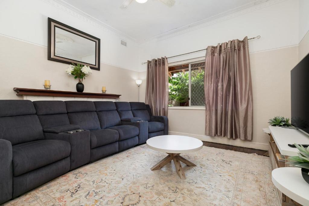 North Beach House | North Beach Cottage Swan BnB Management