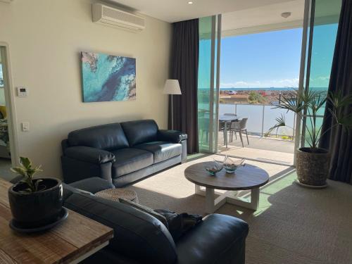 Geraldton Apartment | Northshore Nirvana, Mantra Building