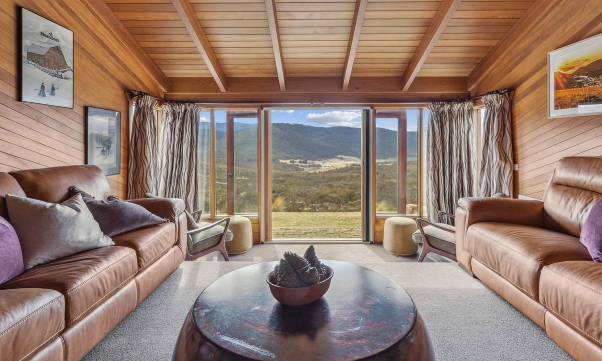 Crackenback Cabin | Nowhere Lodge Crackenback