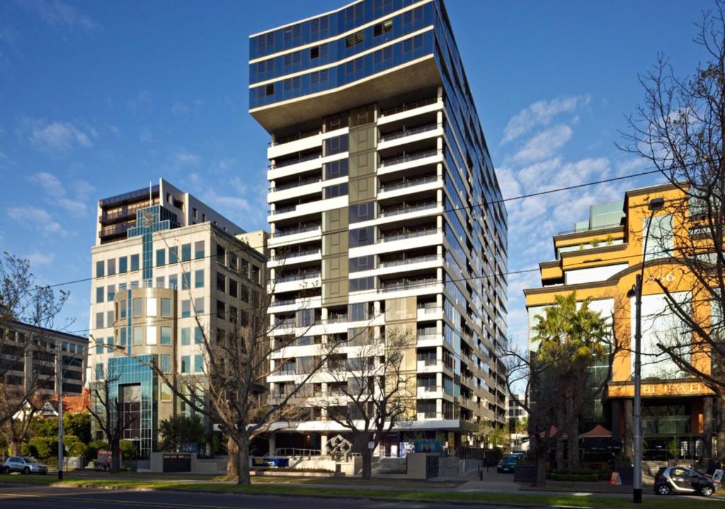Melbourne Hotel | Oaks Melbourne St Kilda Road Hotel
