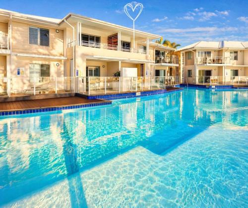 Salamander Bay Apartment | Oaks Pacific Blue Resort - Sea Salt Studio