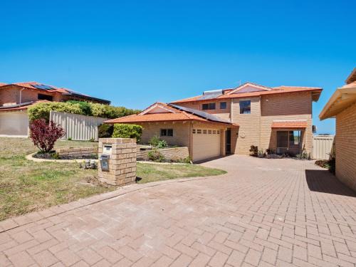 Ocean Reef House | Ocean Reef Marina by the Sea 4BR plus Study plus