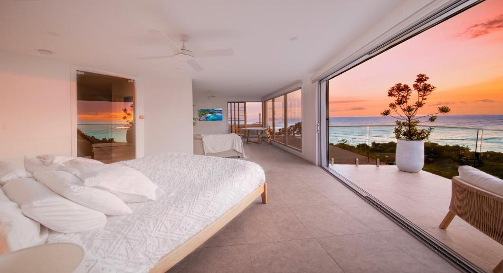 Coolum Beach Apartment | Oceanfront luxury apartment with views, king bed & private balcony