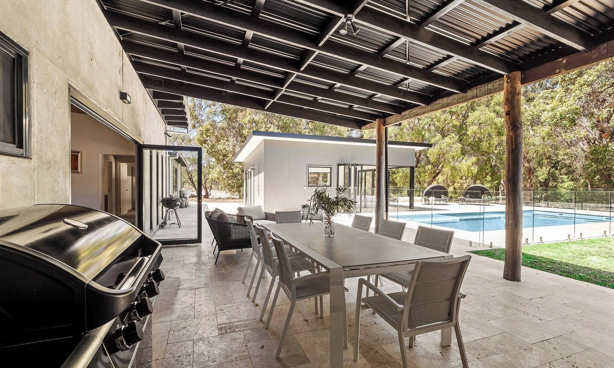 Quindalup House | Old Mill Grove Bush Escape Near Beaches and Wineries
