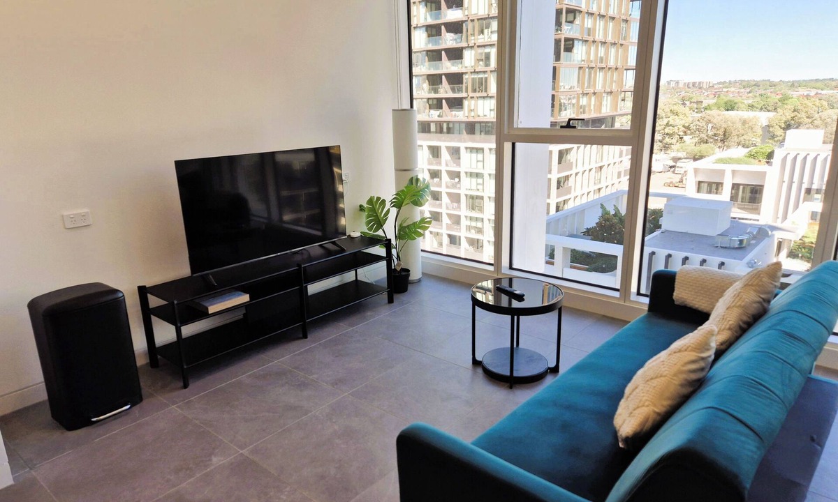 Lidcombe Apartment | Olympic Park 1BR: Pool | Gym | Free Secure Parking