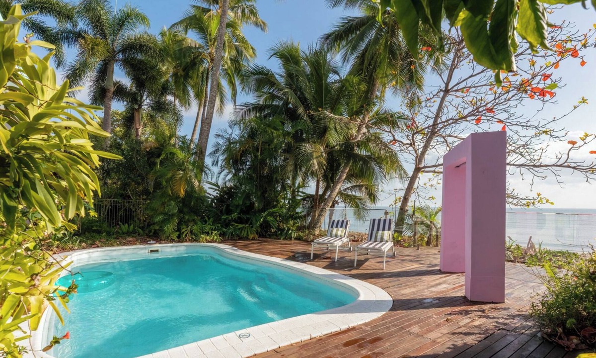 Machans Beach House | On the Beach . Machans Beach.