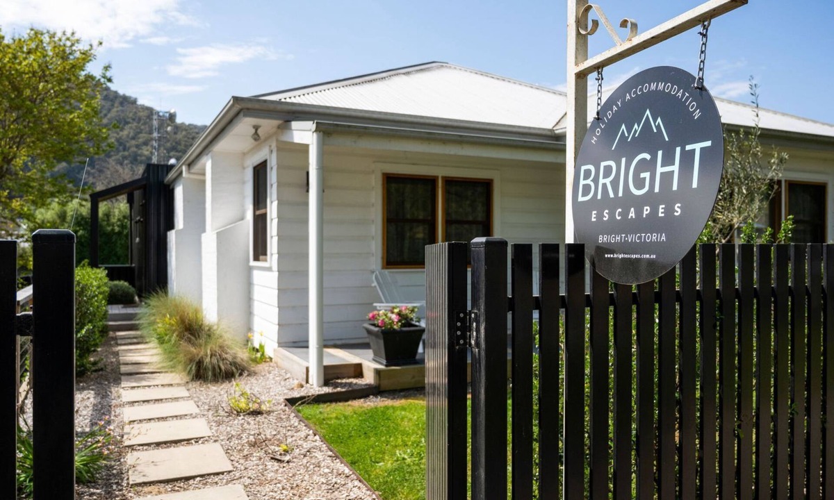 Bright House | One Bright Stay in beautiful Bright