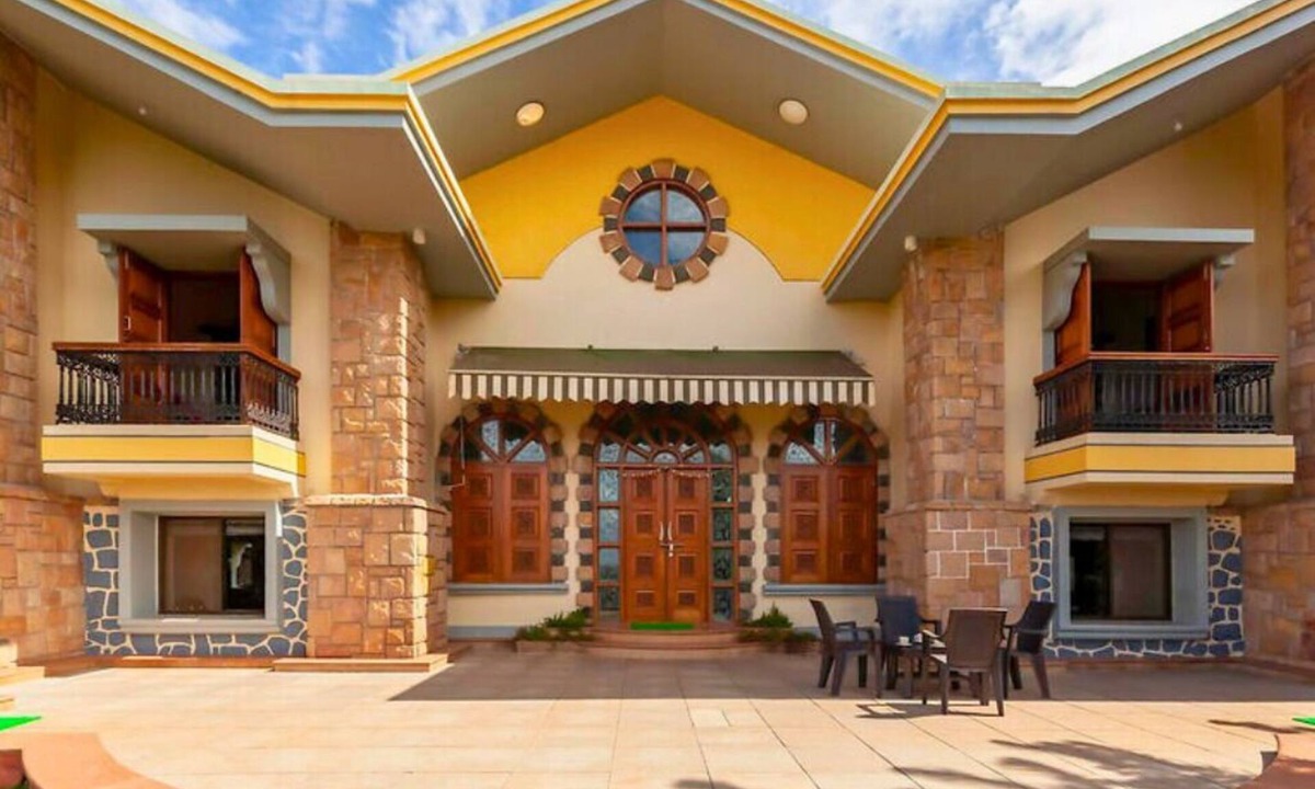 Bhilar Villa | Orchid Villa by Ebony Stays – Grand 7 BHK Hill View Villa in Mahabaleshwar