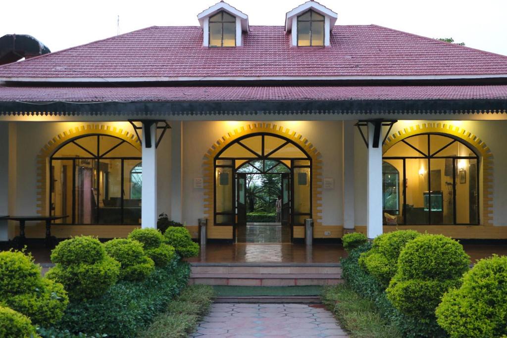 Kanpur Hotel | Orient Resorts
